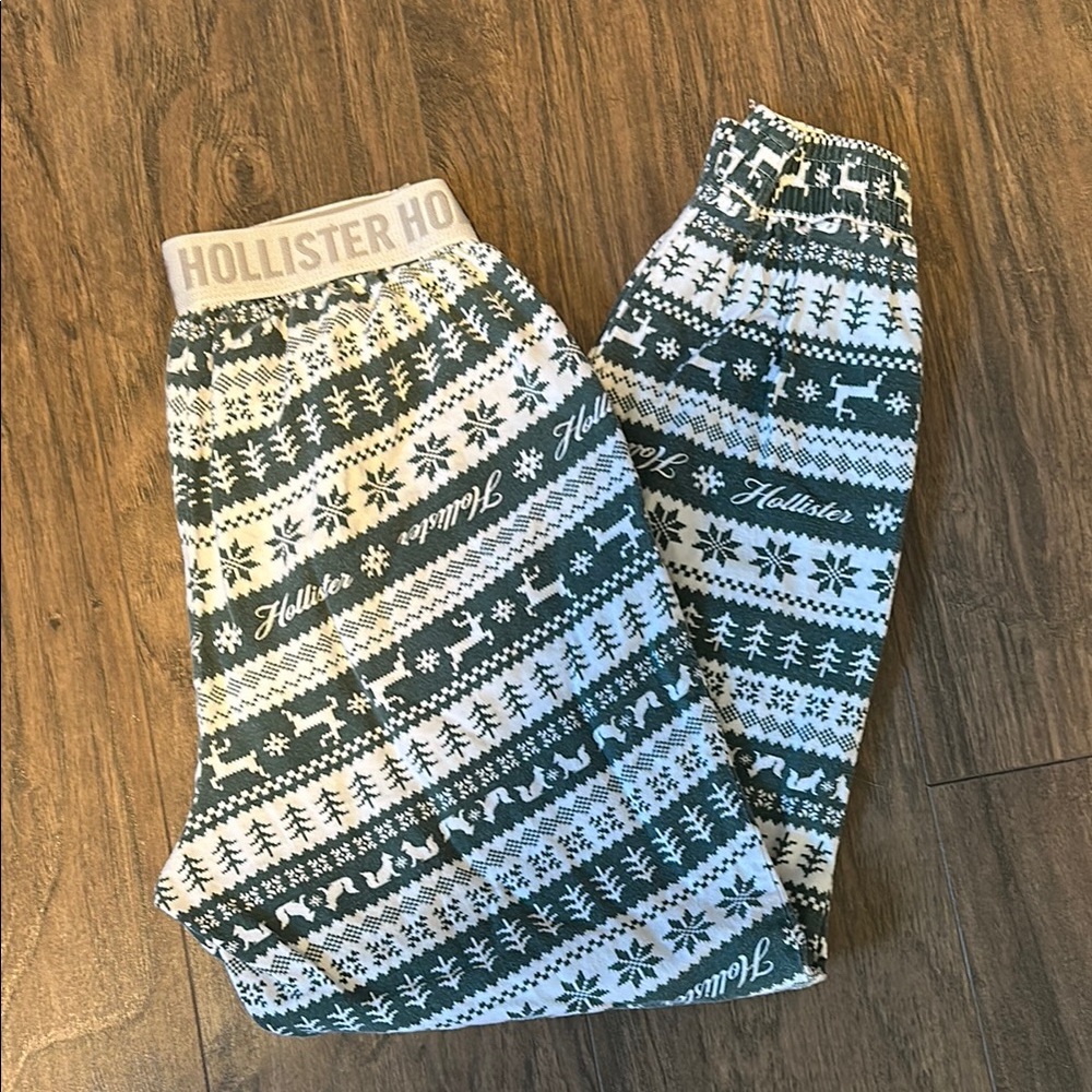 Hollister Pajama Bottoms - Green and White